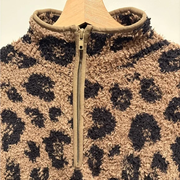 SKIMS Cozy Knit Quarter Zip - Picture 4 of 6